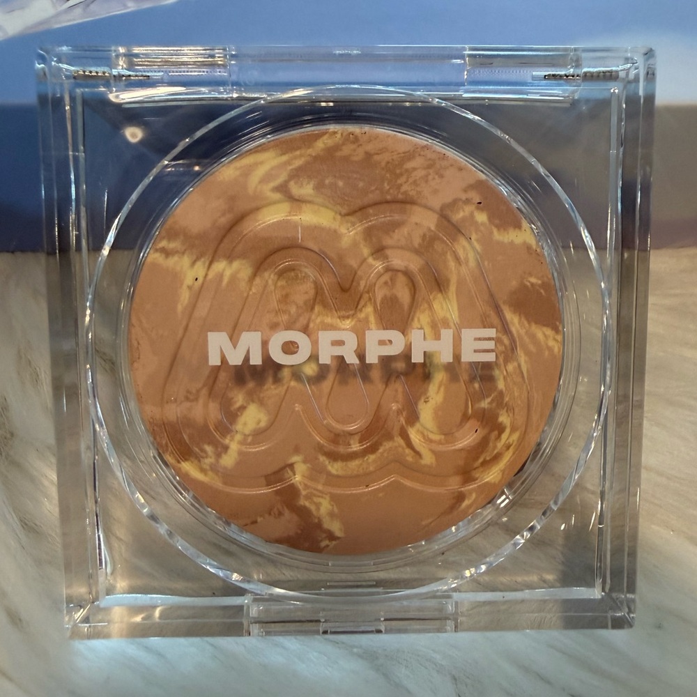 Morphe Cloudlight Sunrise Beige with Balancing Yellow Soft Glow Veil New